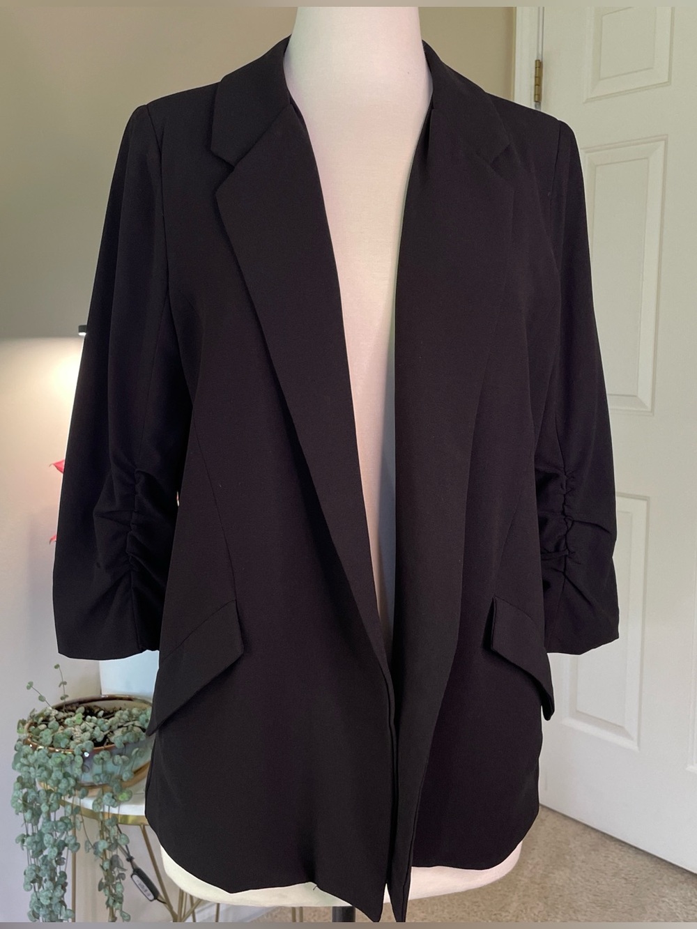 Black Anna Grace Blazer Size Small